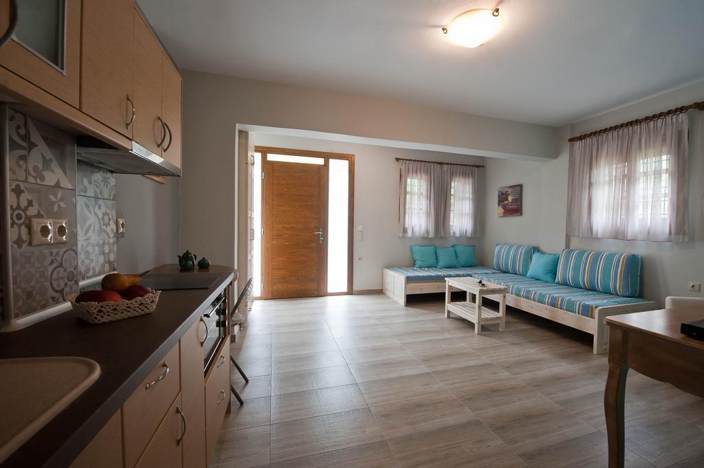 Sofia'S House Apartment Vourvourou Exterior photo