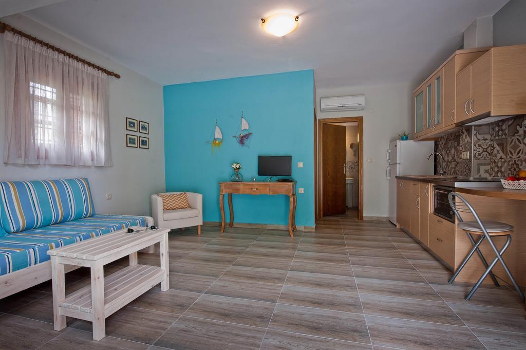 Sofia'S House Apartment Vourvourou Exterior photo